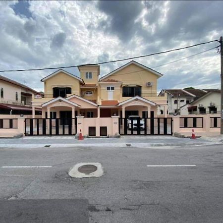 Ipoh Family Villa-Spacious Stay For 21 Or 42Pax Eksteriør billede